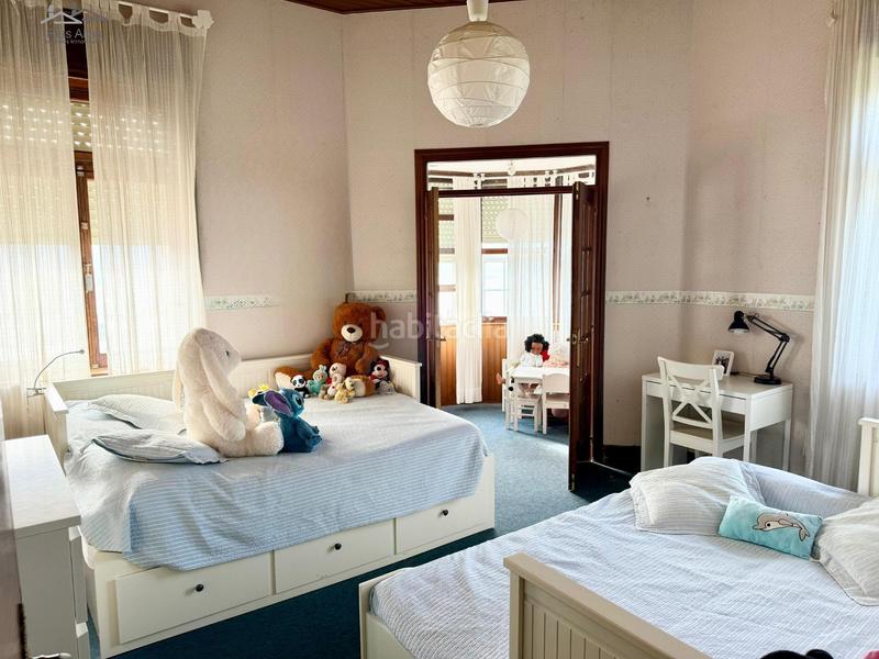 Foto e3959de3-37fb-4002-bfce-1664465146b0. Xalet amb aparcament a Perillo Oleiros