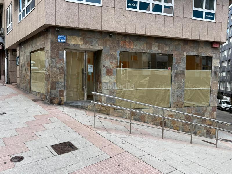 Foto e9ddbe22-535b-4e10-aac4-3fc58b58cfe1. Alquiler local comercial  127m en esquina en Coruña (A)