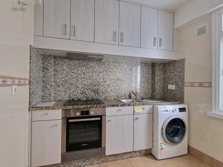Location Appartement  Calle rianxo. Piso sin amueblar 3 dormitorios. zona corte inglesgaiteira. no m