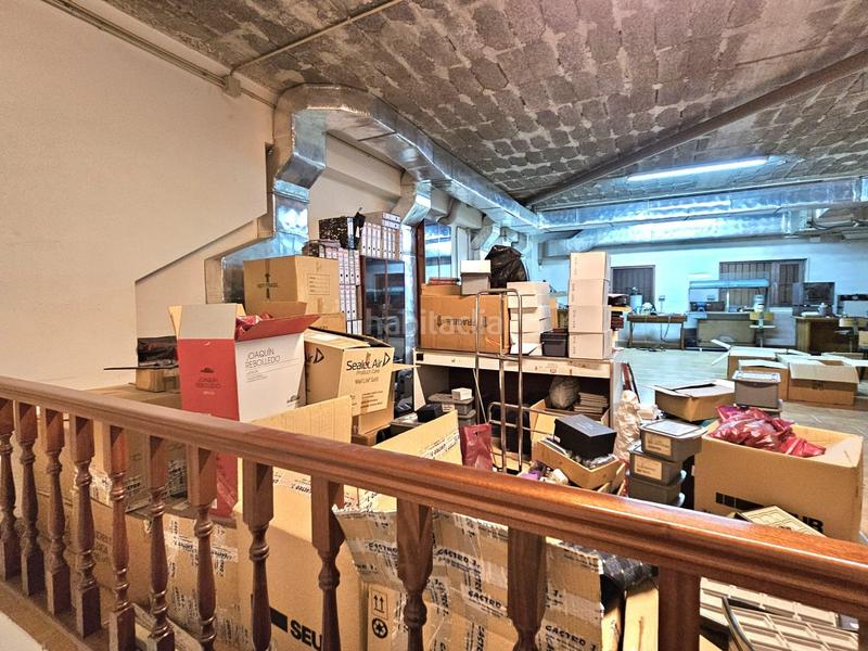 Foto cc62e3f8-9473-4471-a30a-03f31be3f077. Location local commercial dans Riazor - Visma Coruña (A)