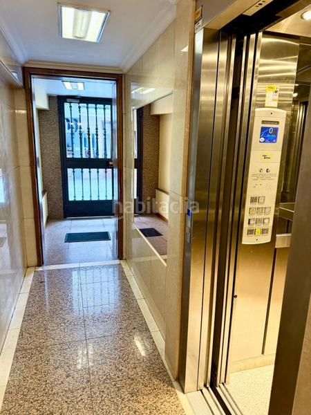 Foto c18a16b7-91ec-4aa0-8d4b-9b3ca34f8ff2. Appartamento con riscaldamento parcheggio in Ensanche Coruña (A)