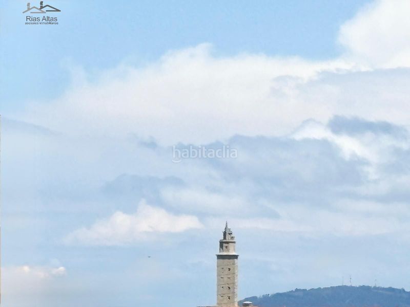Foto a409283f-c604-4df1-abd3-73d1a0354185. Dúplex amb calefacció aparcament a Los Rosales Coruña (A)