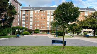 Appartement  Plaza daniel rodríguez castelao, bloque 3, portal. Piso de 2 dormitorios con garaje y trastero en culleredo  alta r
