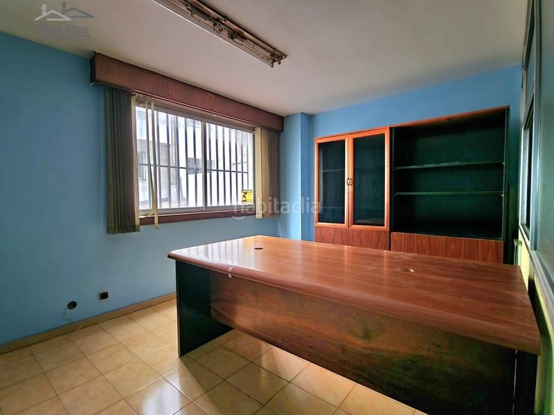 Foto dc2c9728-a4fb-4a9d-8920-1e5c9683f022. Rent office space in Ensanche Coruña (A)