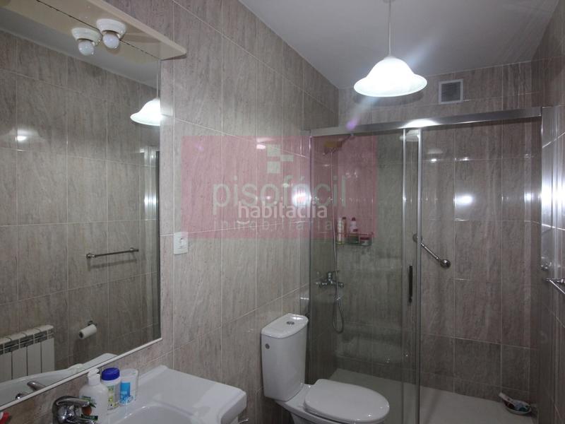 Foto 02142e9f-c10e-4b7c-888c-7014d0fecddb. Casa amb aparcament a A Milagrosa Lugo