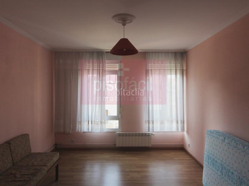 Foto 6b424221-c129-4865-9652-ca8177b22c96. Casa amb aparcament a A Milagrosa Lugo