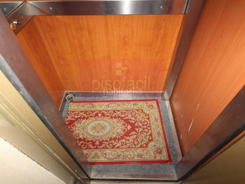 Foto bb8a8f79-19f4-42d0-8f8a-7978a949974d. Casa amb aparcament a A Milagrosa Lugo