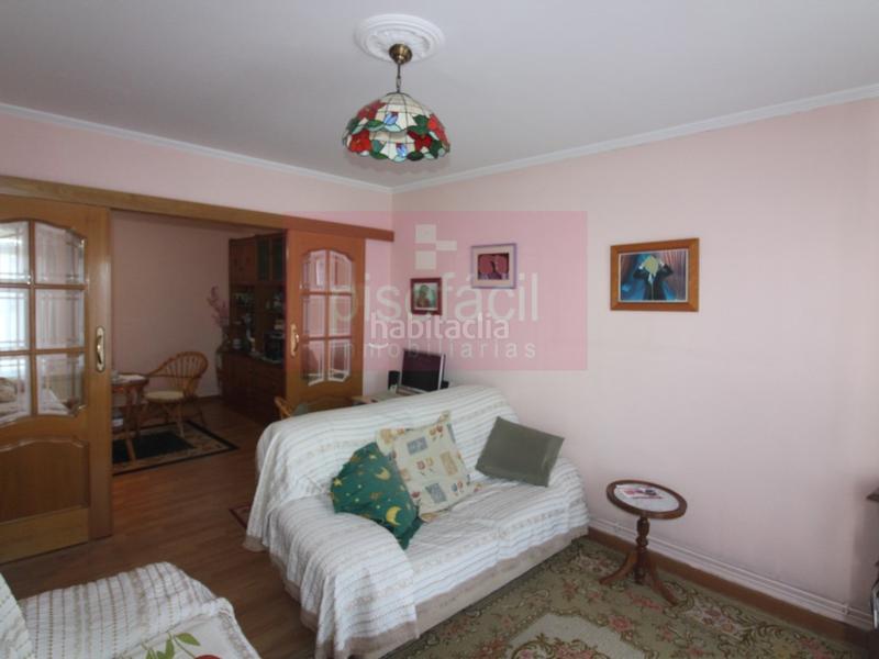 Foto d6139629-7ac0-48ea-96da-8839052db584. Casa amb aparcament a A Milagrosa Lugo