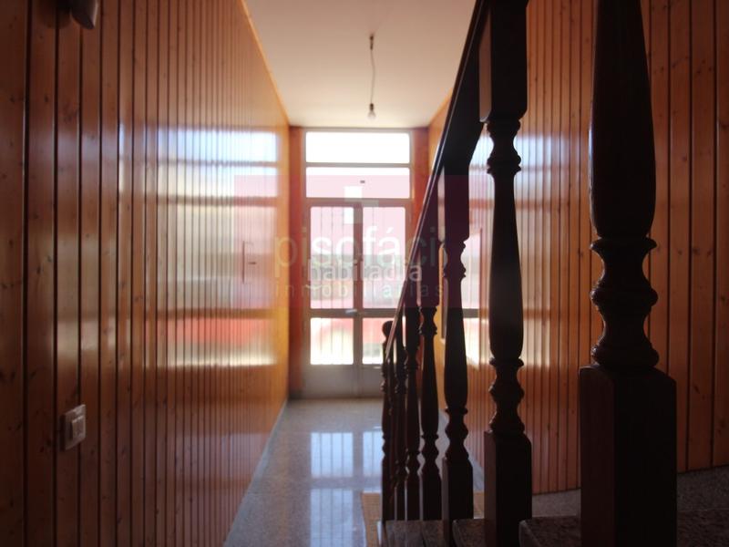 Foto e9142728-8b99-4fa3-9319-050876ebfbf4. Casa amb aparcament a A Milagrosa Lugo