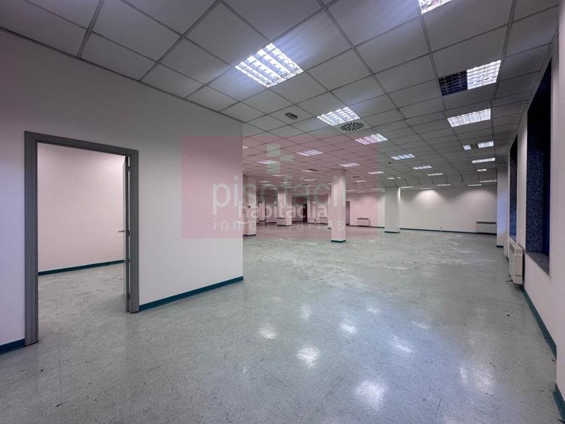 Foto 055a87fc-ddb8-4d37-8a7a-129ecc46e384. Lloguer local comercial a San Roque - As Fontiñas Lugo