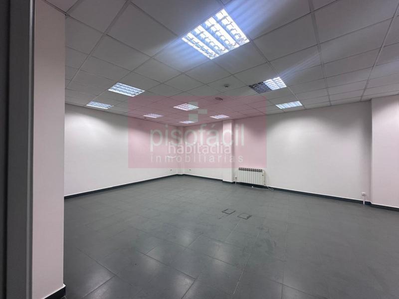 Foto af2e6788-41d5-405f-b185-6cf74b2f0b21. Lloguer local comercial a San Roque - As Fontiñas Lugo