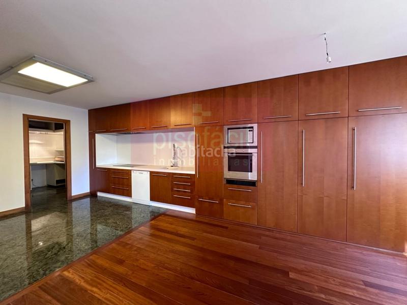 Foto 32dd3388-ffee-490a-b741-8c17fba35f23. Appartement avec parking dans Recatelo - O Carme Lugo
