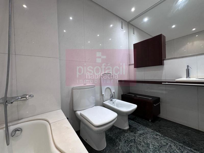Foto ae8ab4c0-aac0-41b8-bdf2-e51b00247969. Appartement avec parking dans Recatelo - O Carme Lugo