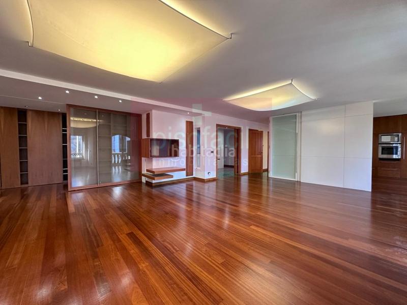 Foto eb1eff1d-a5cb-4de1-a82c-bbdcdae1570c. Appartement avec parking dans Recatelo - O Carme Lugo