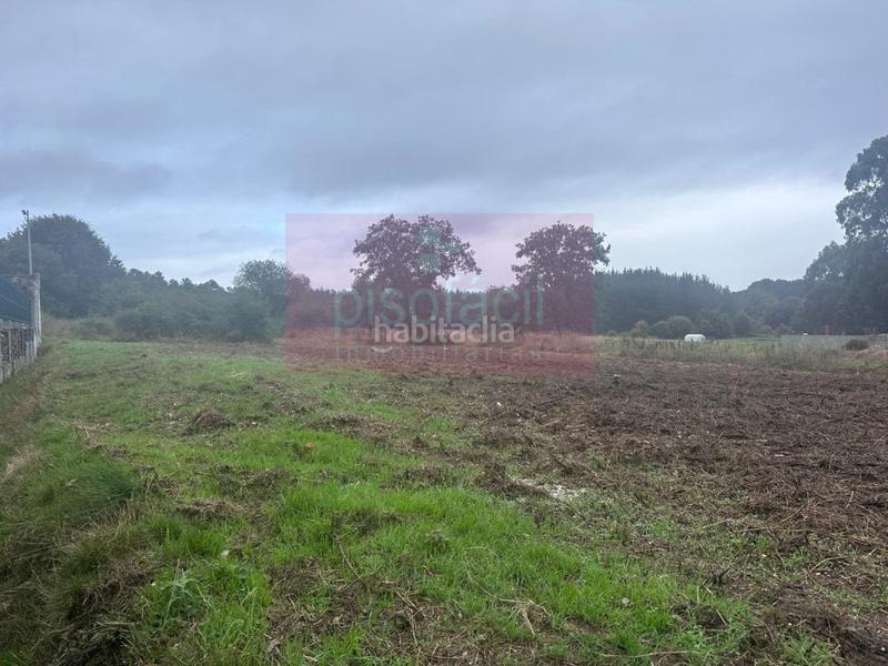 Foto 96bff750-3f5e-4a33-8802-ae0617e7e08f. Terrain résidentiel dans Outeiro de Rei