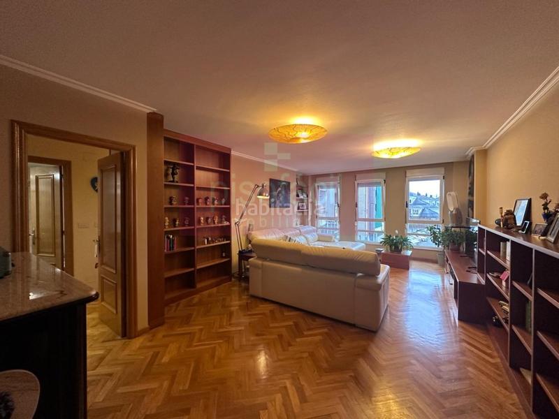 Foto b0723307-2538-46a4-b181-1de2fad91036. Appartamento con parcheggio in San Roque - As Fontiñas Lugo