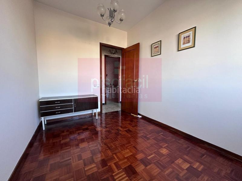 Foto cfdacdde-654c-4cbf-89f5-184b6e8d319c. Flat in A Milagrosa Lugo