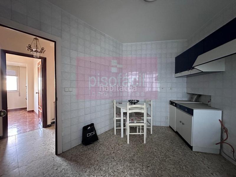 Foto eb12c803-9b48-4e88-9e7d-982e538aacca. Flat in A Milagrosa Lugo