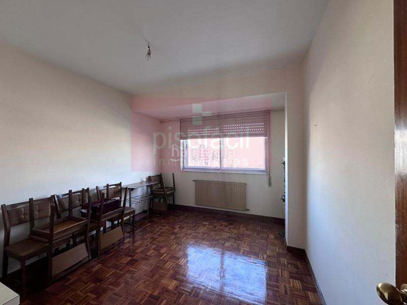 Foto ff058fe1-b043-4cb4-827c-d3aab663dfa9. Flat in A Milagrosa Lugo