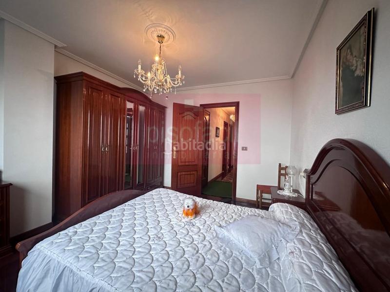 Foto b722f05a-a7d0-449d-bd08-a35391c44ab4. Piso  de 3 dormitorios en avda. américas, ! en Lugo