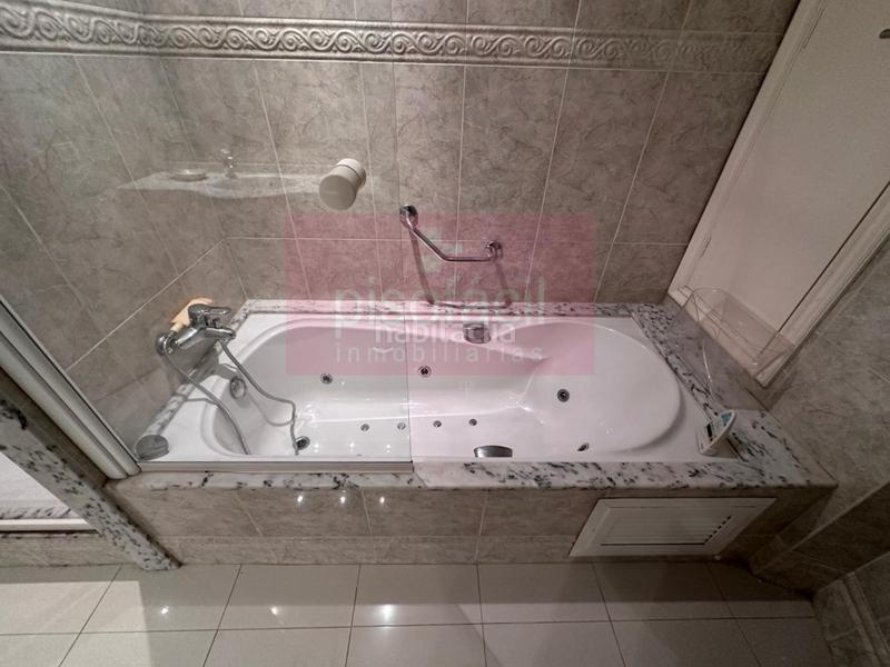 Foto 5b0398b1-314f-4cb1-acc3-7012e0c12c6e. Appartamento con parcheggio in Centro - Recinto Amurallado Lugo