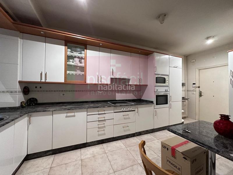 Foto 654868c1-5207-42a4-8e1e-9a26c0daf319. Appartamento con parcheggio in Centro - Recinto Amurallado Lugo