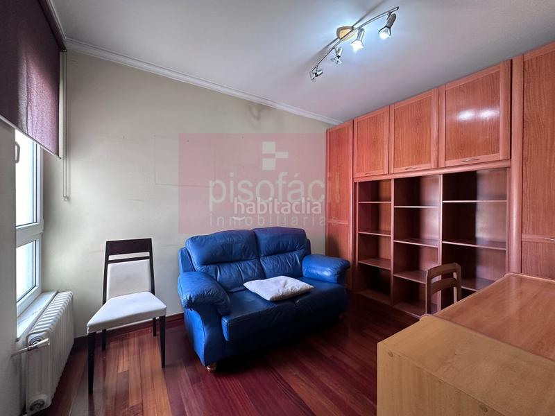 Foto c33d5f13-bacb-421e-9408-a95e59f603a4. Pis amb aparcament a Residencia - Abella Lugo