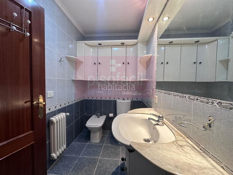 Foto cbdcece6-e903-4f23-ac8c-dd7f62ad1e1a. Pis amb aparcament a Residencia - Abella Lugo