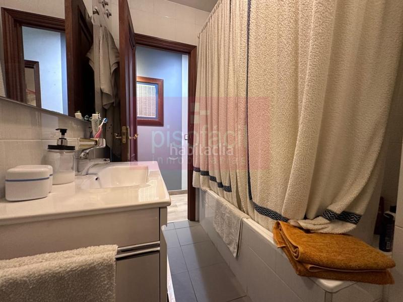 Foto baa81bd5-f490-405b-bcd0-e4e2aa9de0ce. Flat in Paradai Lugo