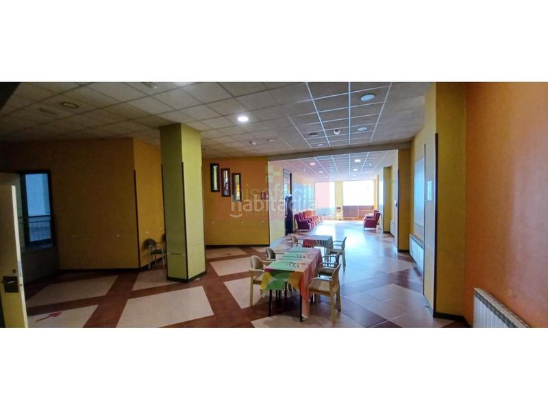 Foto b5e1d1c4-ffa1-44d3-ac17-048c557edd9f. Affitto locale commerciale in Residencia - Abella Lugo