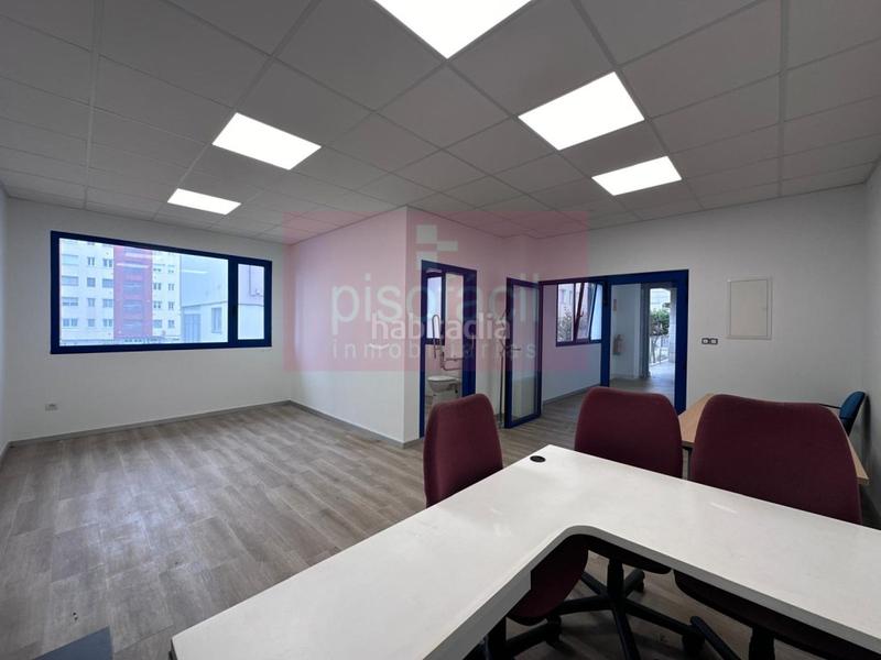 Foto c337651c-cea1-4805-b7b8-88de35b6f9ae. Alquiler oficina .en alquiler oficina en dos ambientes muy céntrica!!! en Lugo