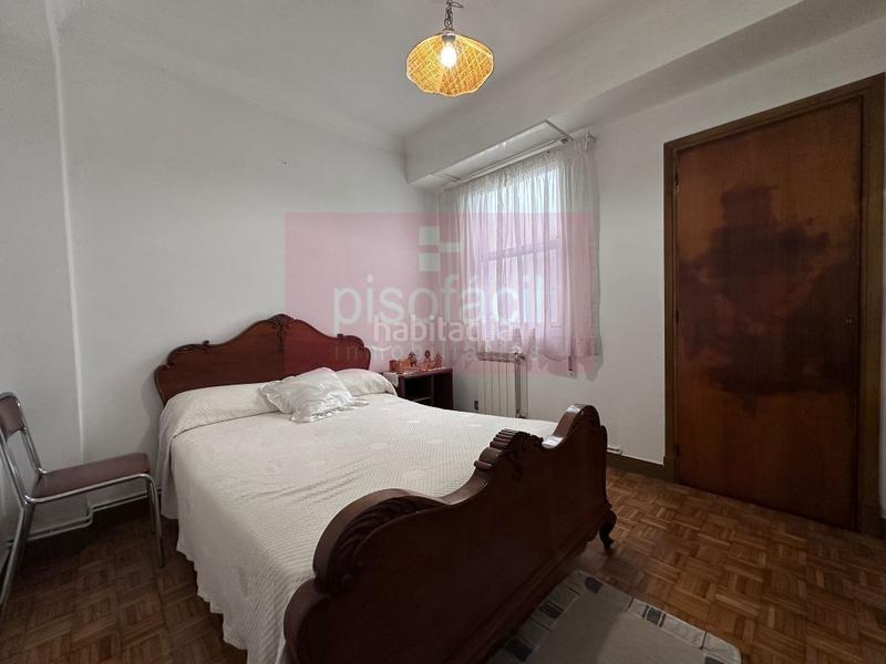 Foto 0af539a1-c69b-4bc8-941e-7845d5e17b68. Pis a Paradai Lugo