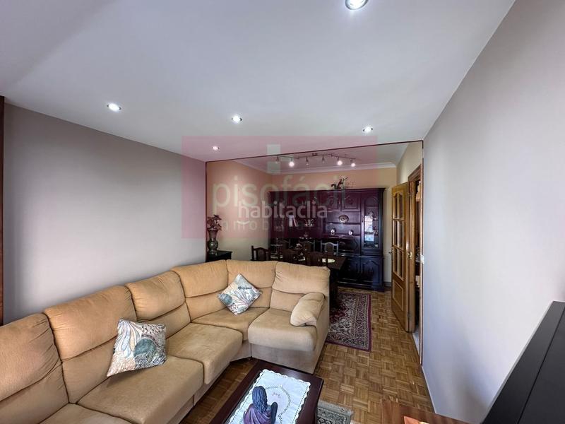 Foto 7f878e0a-634c-4eb7-a419-1e0ba67745bb. Pis a Paradai Lugo