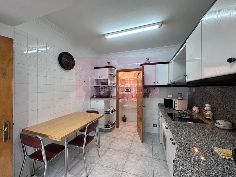 Foto f755966c-e2a5-4c16-9a04-bb07305bf22a. Pis a Paradai Lugo