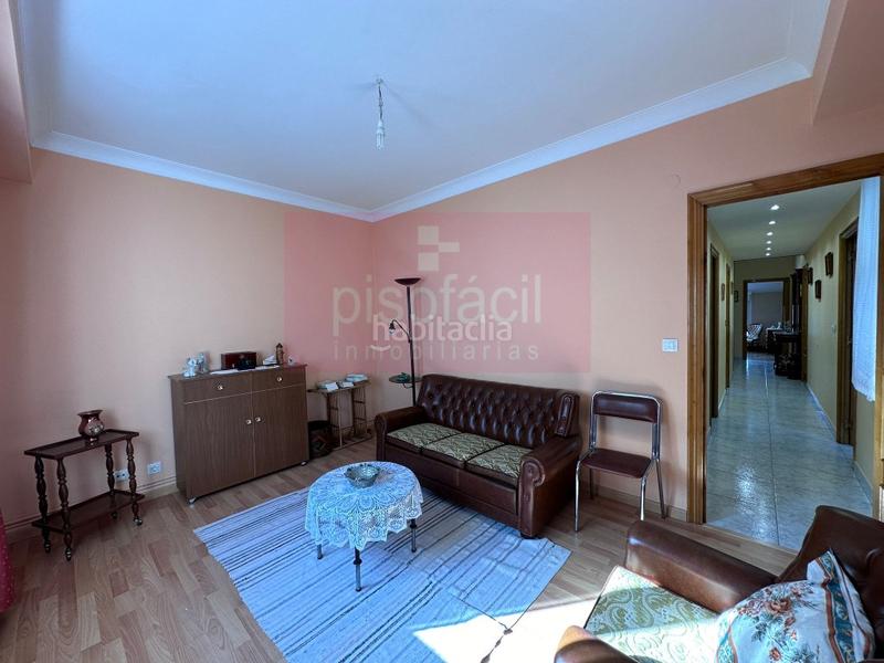 Foto feeb4d4a-c74f-4332-a7ef-2aa016765271. Pis a Paradai Lugo