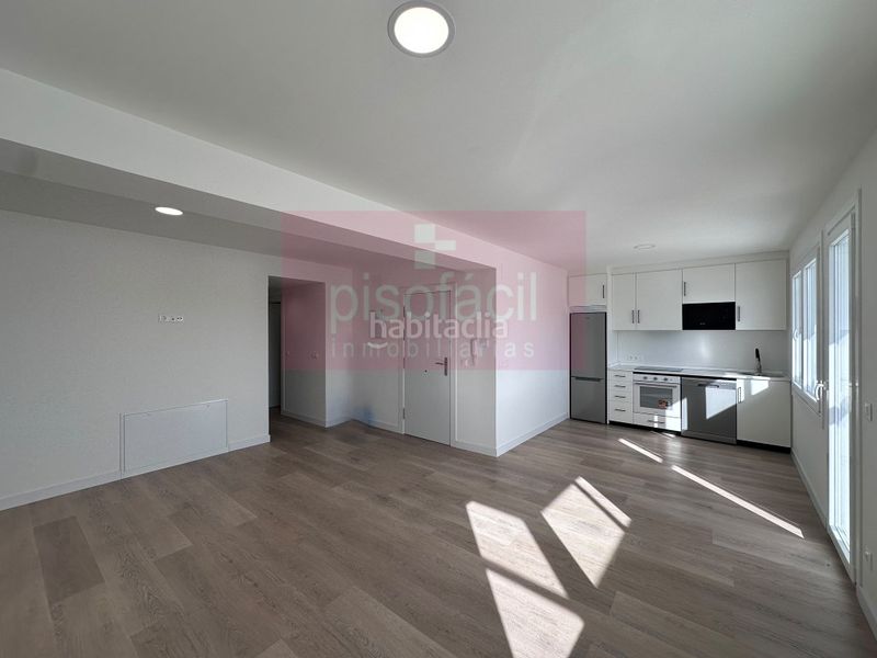 Foto 0efde802-1531-4d15-aaa0-87861758ef1f. Pis a A Milagrosa Lugo