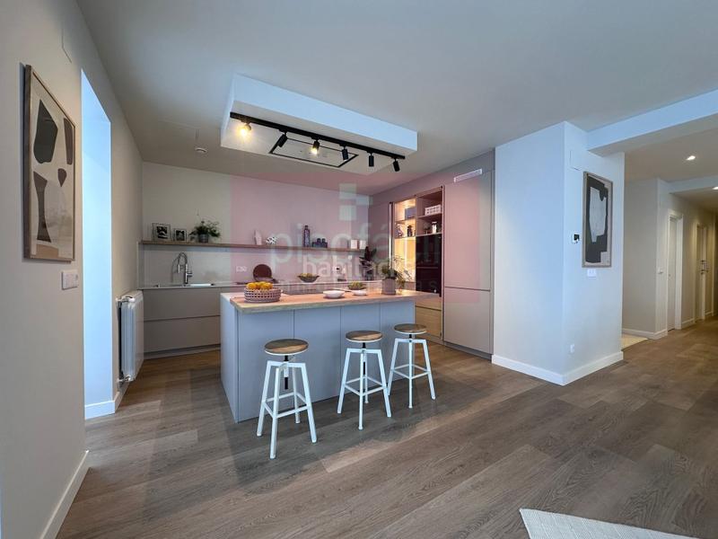 Foto b18a3645-1cb3-4a58-8e3d-a8d764961dce. Etagenwohnung mit parking in Centro - Recinto Amurallado Lugo