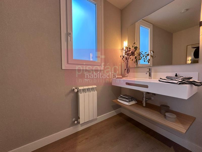 Foto c81ab0b2-1b16-44c6-9108-6ea670789778. Etagenwohnung mit parking in Centro - Recinto Amurallado Lugo