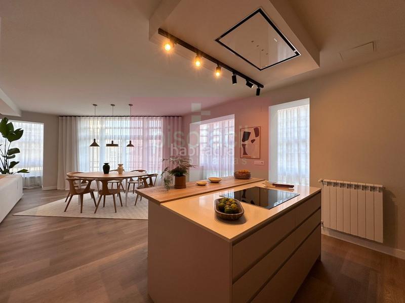 Foto fe136a05-52c5-4ee5-b02b-852c5ac8586a. Etagenwohnung mit parking in Centro - Recinto Amurallado Lugo