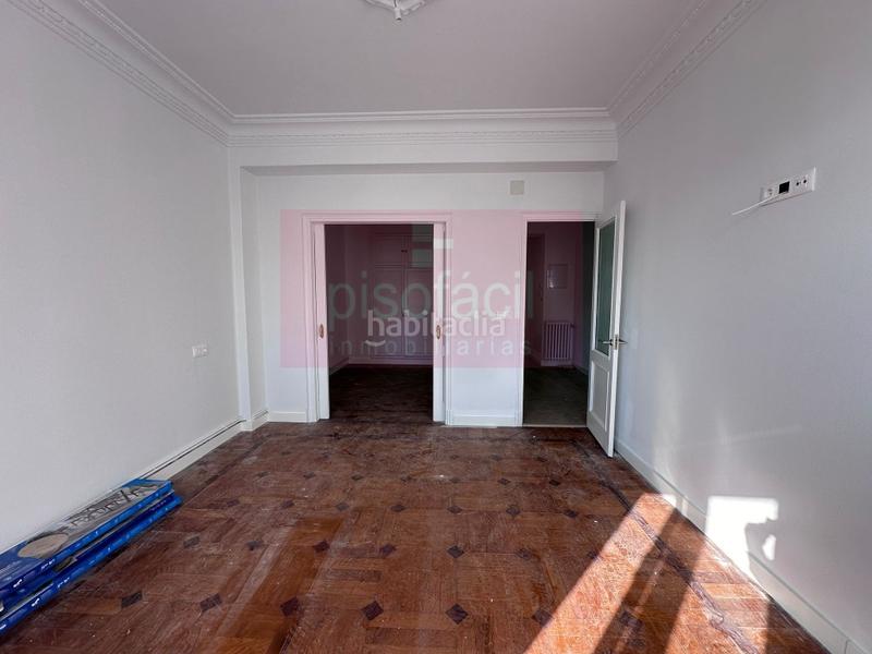 Foto fcdd8bc5-08e1-49e7-9cde-63f34e1177b2. Pis a A Milagrosa Lugo