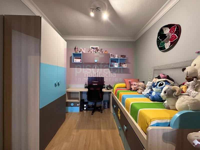 Foto 198a309d-4b86-412d-84b1-cb75c2d6ce5f. Pis a Paradai Lugo