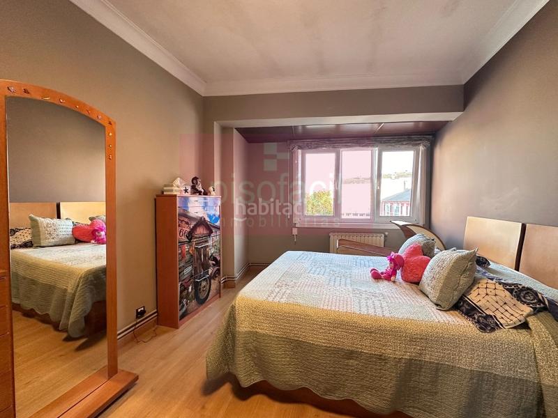 Foto 542cb178-2664-4860-8a88-80bb99ce0d2c. Pis a Paradai Lugo