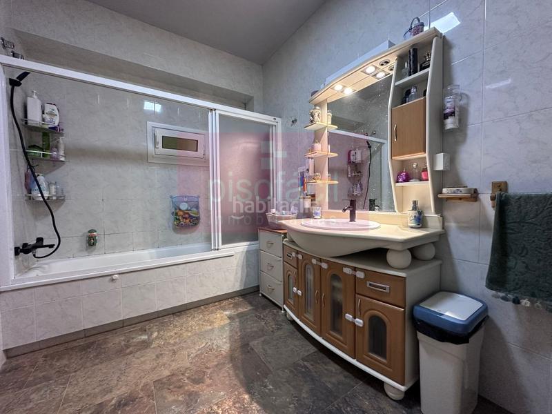 Foto 5e01e821-2c52-4873-907f-1f3f3d69bfc2. Pis a Paradai Lugo