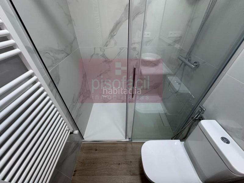 Foto c8e2dfaa-c3e2-4085-a257-69407fa822fe. Pis amb aparcament a A Milagrosa Lugo