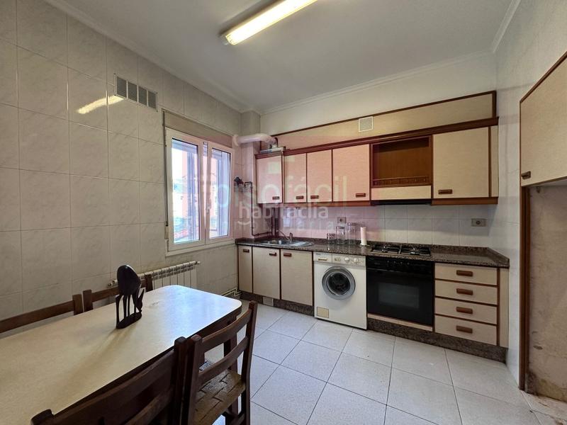 Foto ba2a7e39-04d6-40b6-a162-c313bc8ca2b0. Appartement dans A Milagrosa Lugo