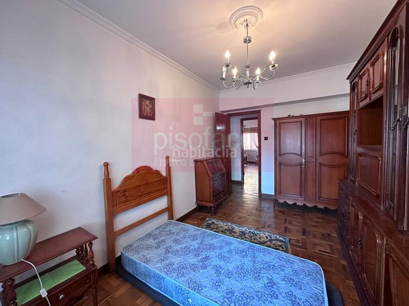 Foto 5a80d792-4af8-4433-9b10-0dd507f2f4ea. Appartamento con parcheggio in A Milagrosa Lugo