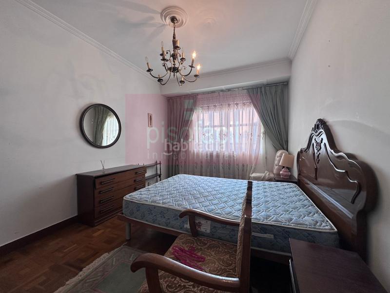 Foto d44e3a1a-fa00-4164-8fc5-b069708d4860. Appartamento con parcheggio in A Milagrosa Lugo