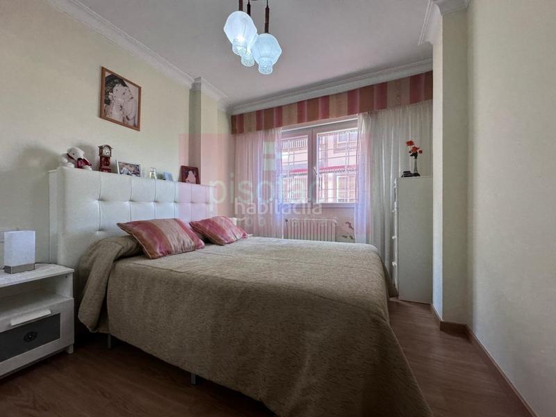 Foto 2c1feba3-92bf-4ab2-b8e2-339df5848525. Appartement dans A Milagrosa Lugo