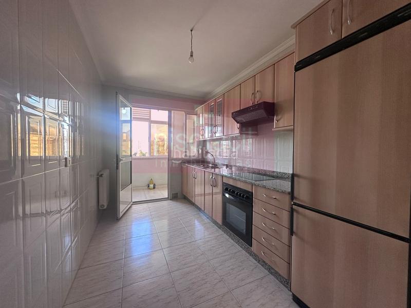 Foto 0ab0ffd9-88d2-4680-8bc6-f69709177f2e. Pis amb aparcament a Residencia - Abella Lugo