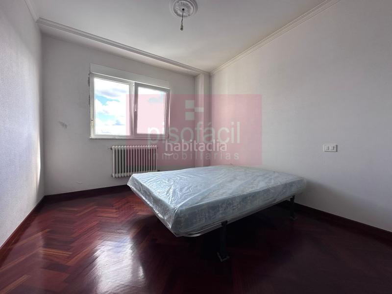 Foto 1ad4f9e9-7924-4f32-b9f8-2643ee3d50d5. Pis amb aparcament a Residencia - Abella Lugo